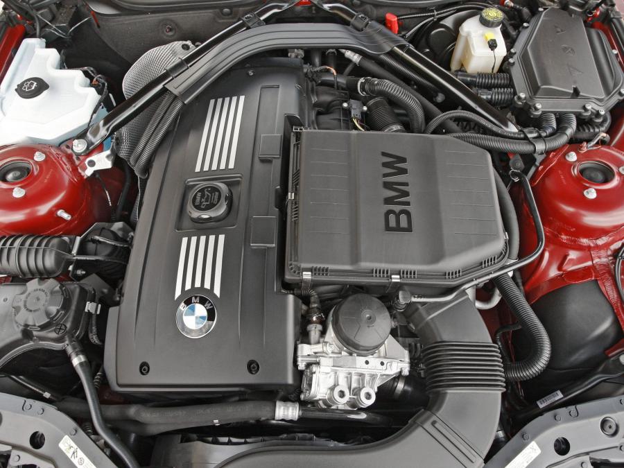  BMW Z4 sDrive 3.5i Roadster 2009 года  (US) (фото 14 из 14)